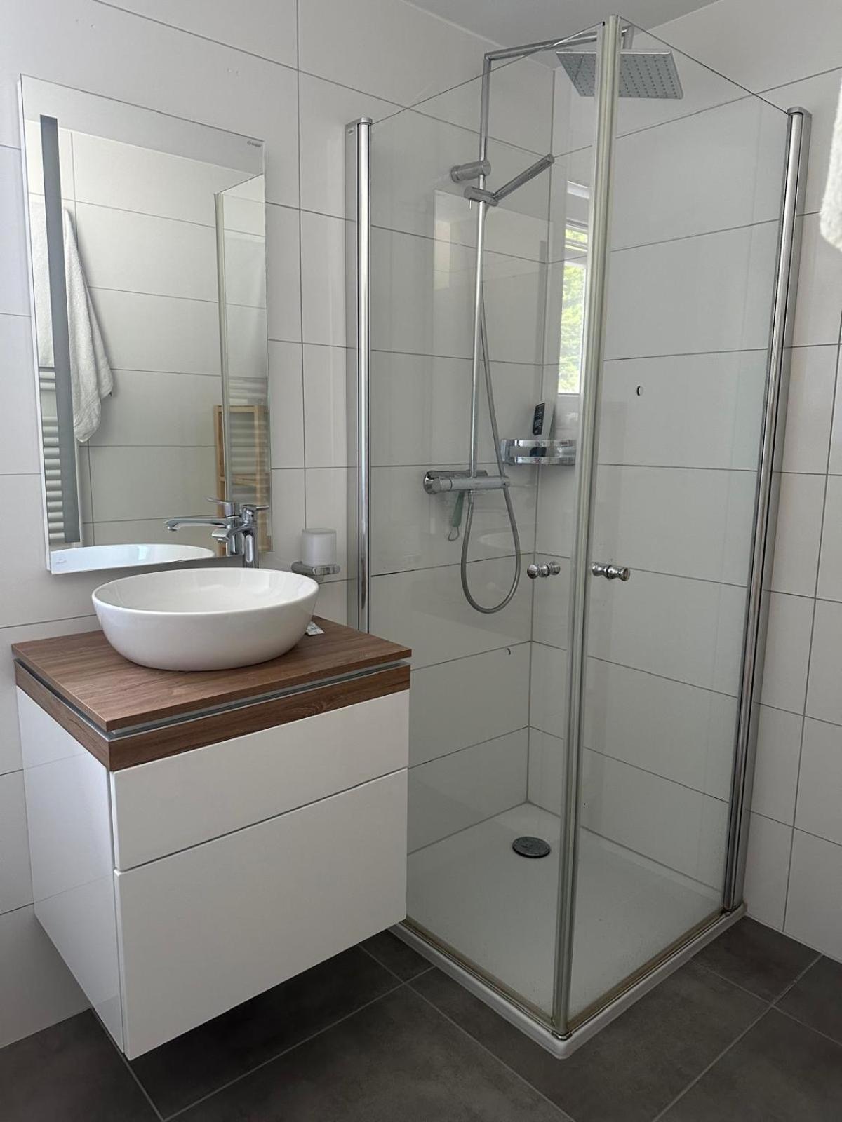 Apartamento Stilvoll Wohnen Am Brasselsberg Kassel Exterior foto